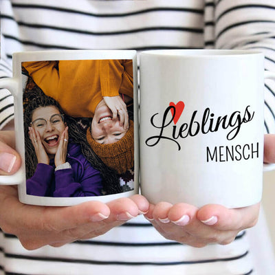 Personalisierte Tasse von Tassenliebling mit Foto von zwei Freundinnen #tassenart_normal